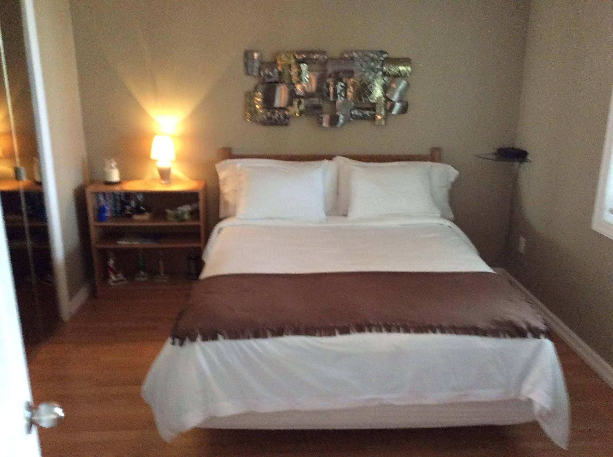 N' This On The Bay -Vacation Suite Wiarton Dış mekan fotoğraf