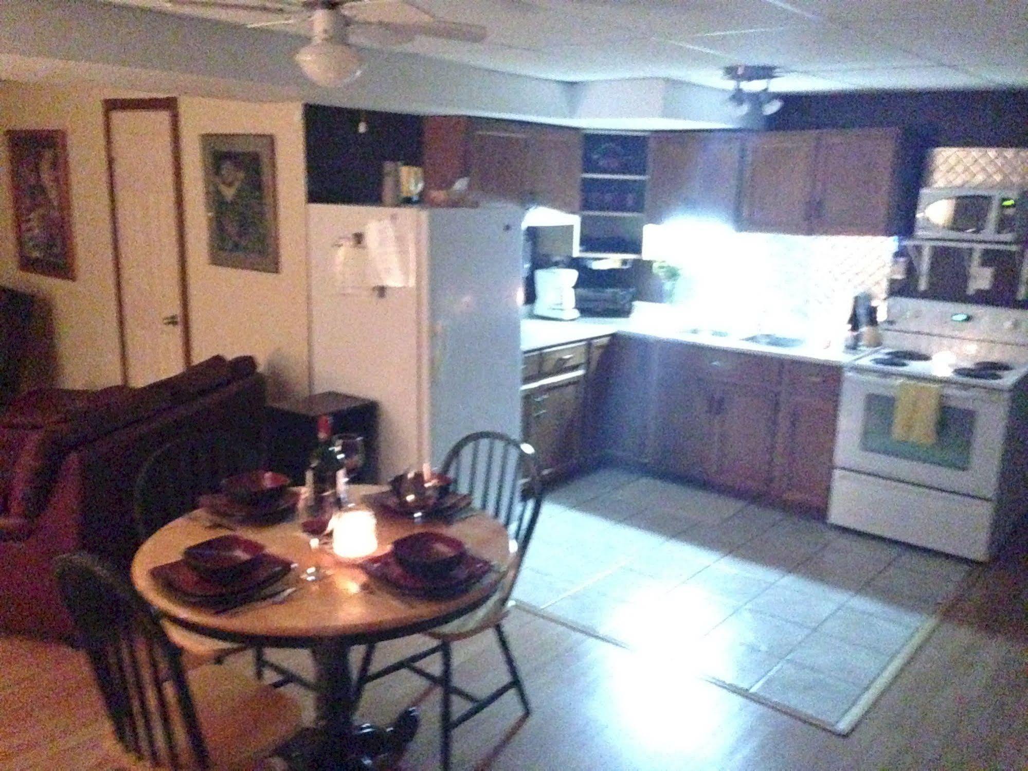 N' This On The Bay -Vacation Suite Wiarton Dış mekan fotoğraf