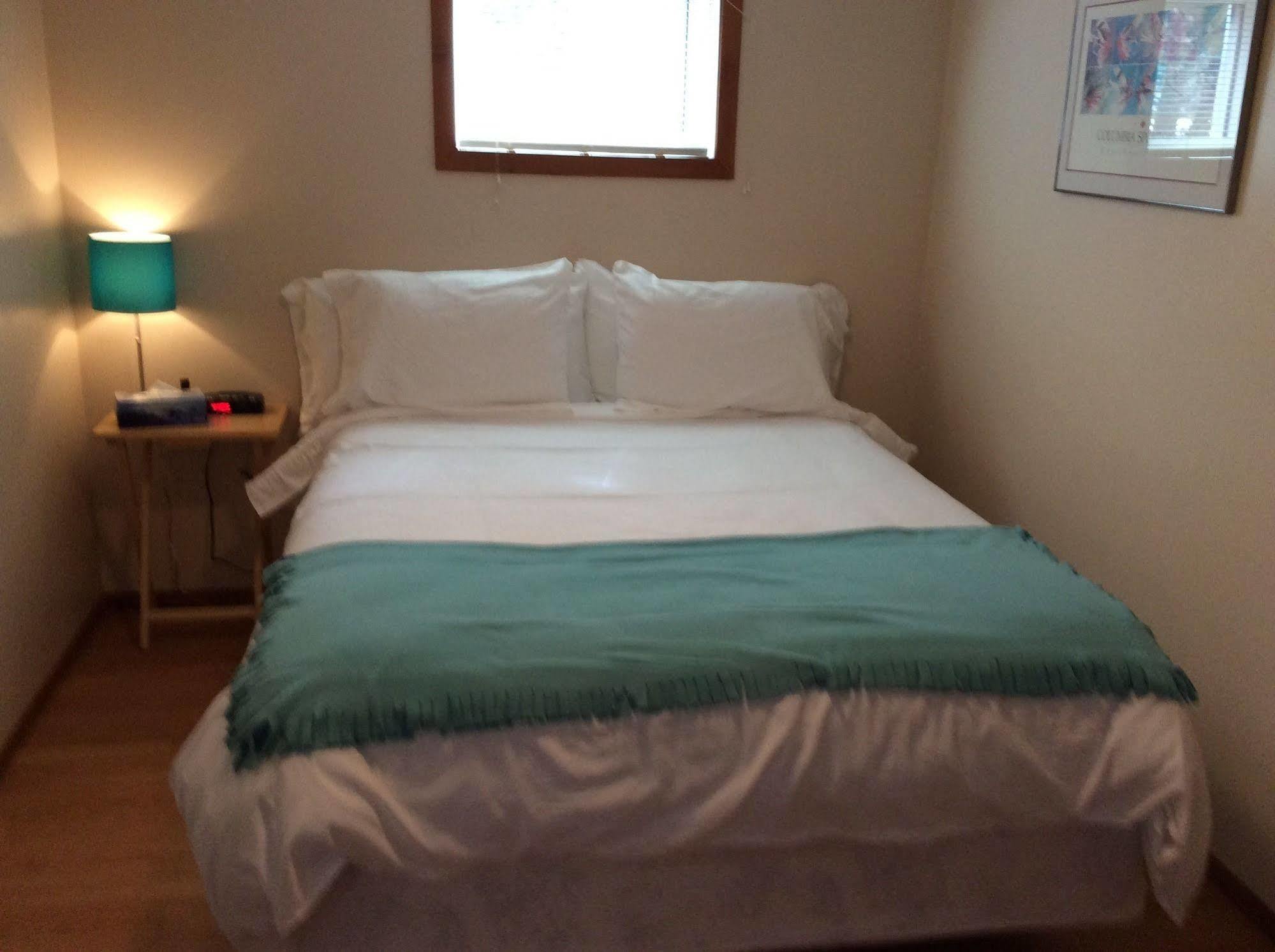 N' This On The Bay -Vacation Suite Wiarton Dış mekan fotoğraf