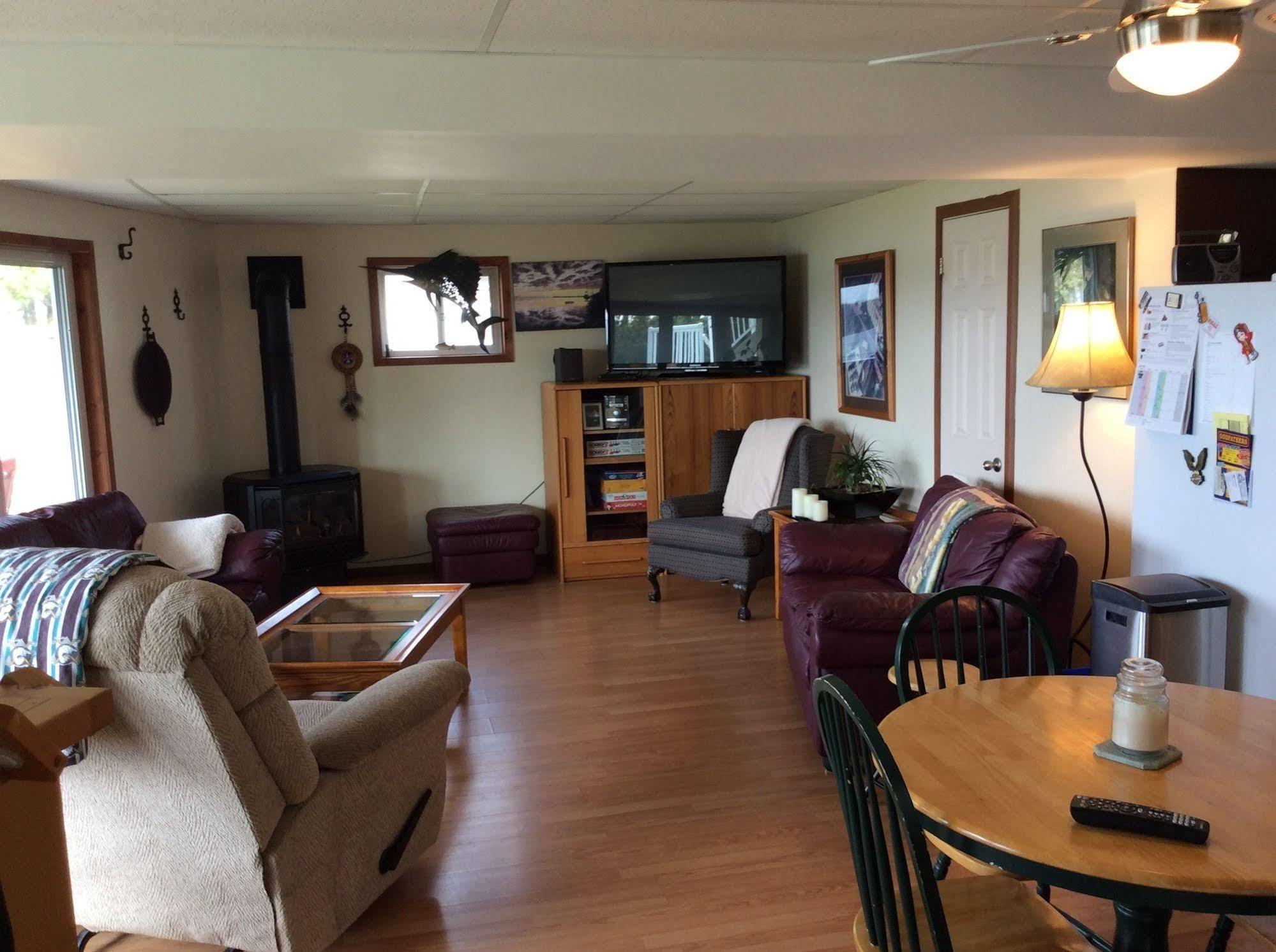 N' This On The Bay -Vacation Suite Wiarton Dış mekan fotoğraf